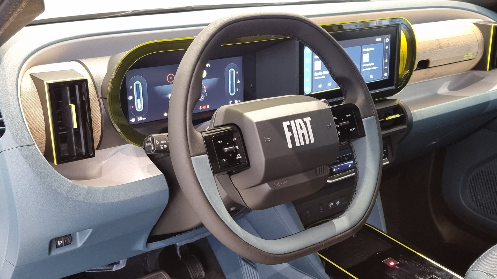 FIAT Grande Panda 1.2 Hybrid 110 PS La Prima-image-23