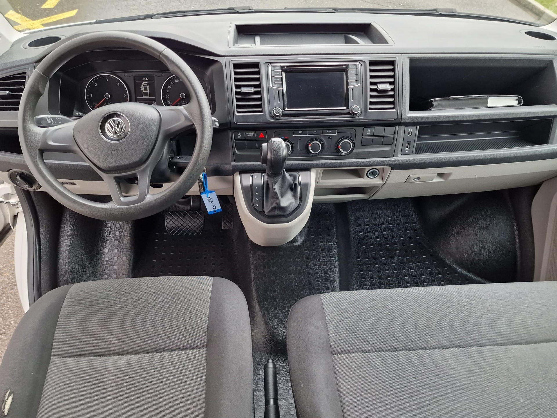VW T6 2.0 TDI 4Motion DSG-image-9