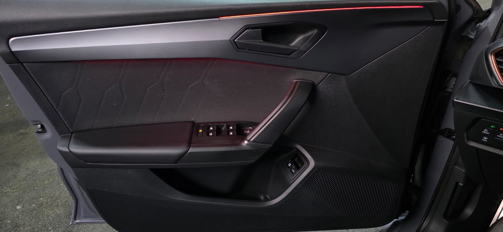 CUPRA LEON ST 1.4 e-HYBRID pHEV DSG *CH-Fahrzeug*-image-15