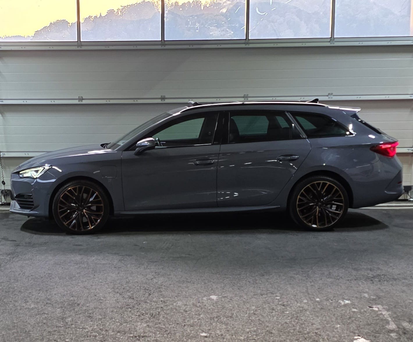 CUPRA LEON ST 1.4 e-HYBRID pHEV DSG *CH-Fahrzeug*-image-1