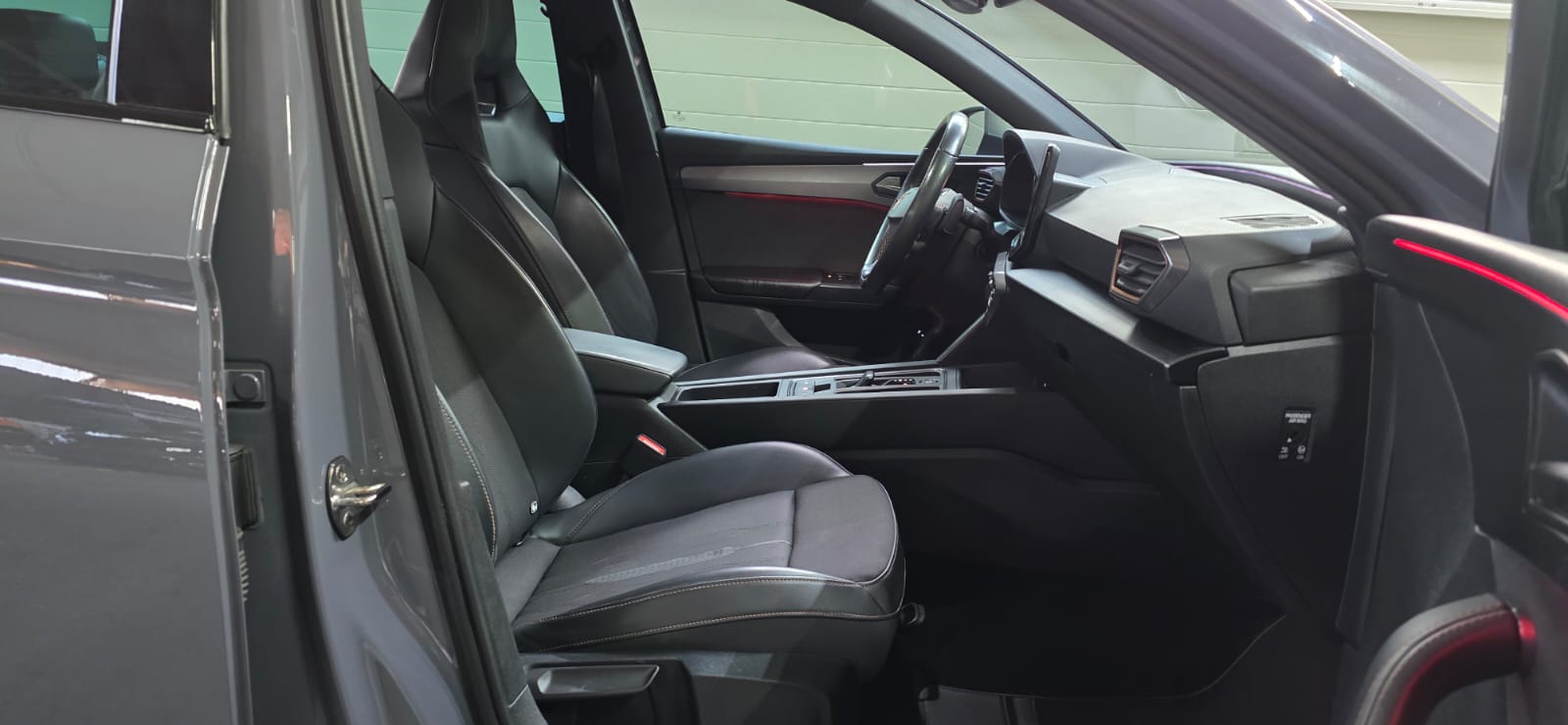 CUPRA LEON ST 1.4 e-HYBRID pHEV DSG *CH-Fahrzeug*-image-9