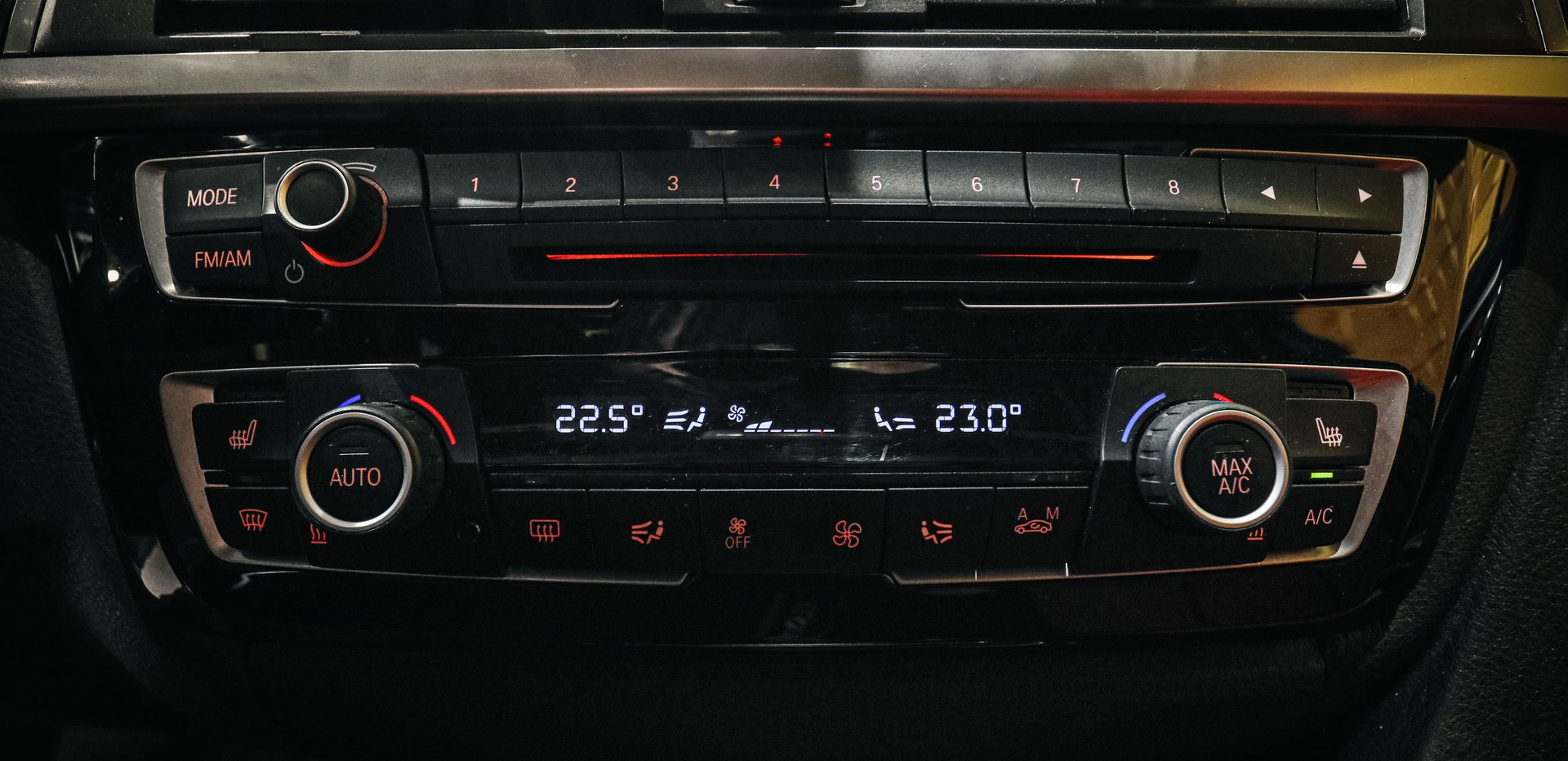 BMW 340i xDrive M Sport Steptronic-image-17