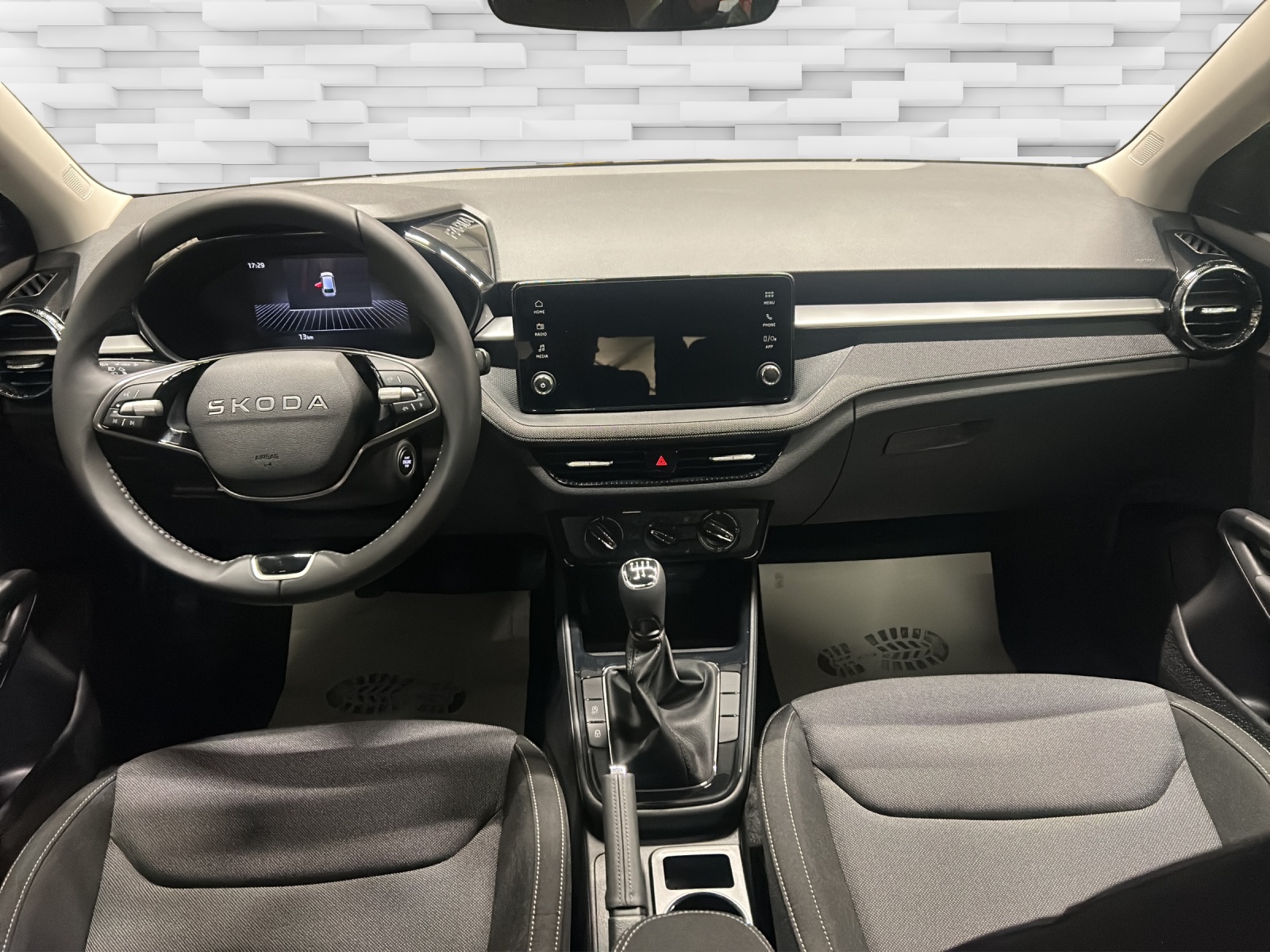 SKODA Fabia Neustes Model 1.0 TSI 95 PS Selection-image-10