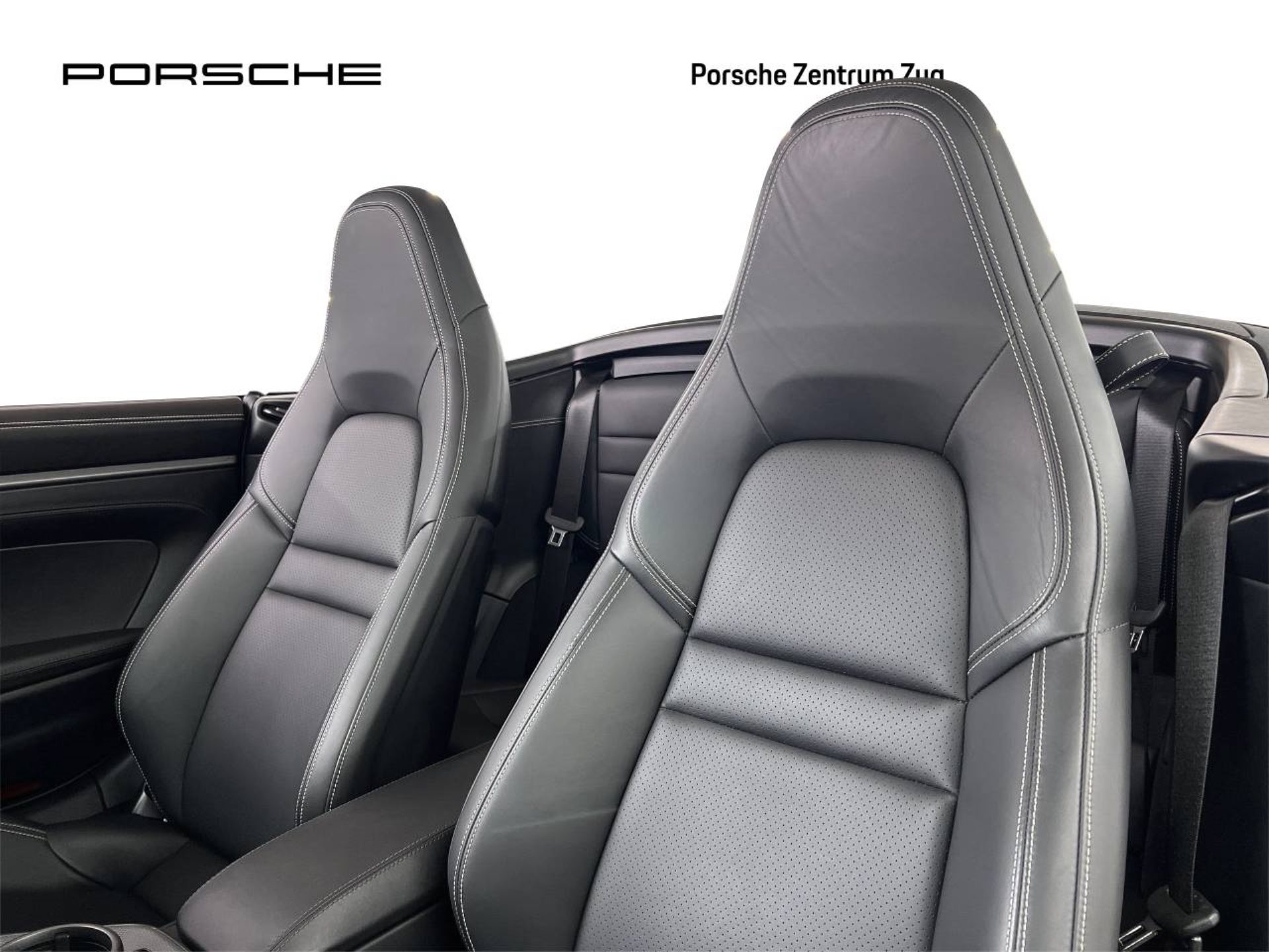 PORSCHE 911 Carrera Cabriolet-image-4