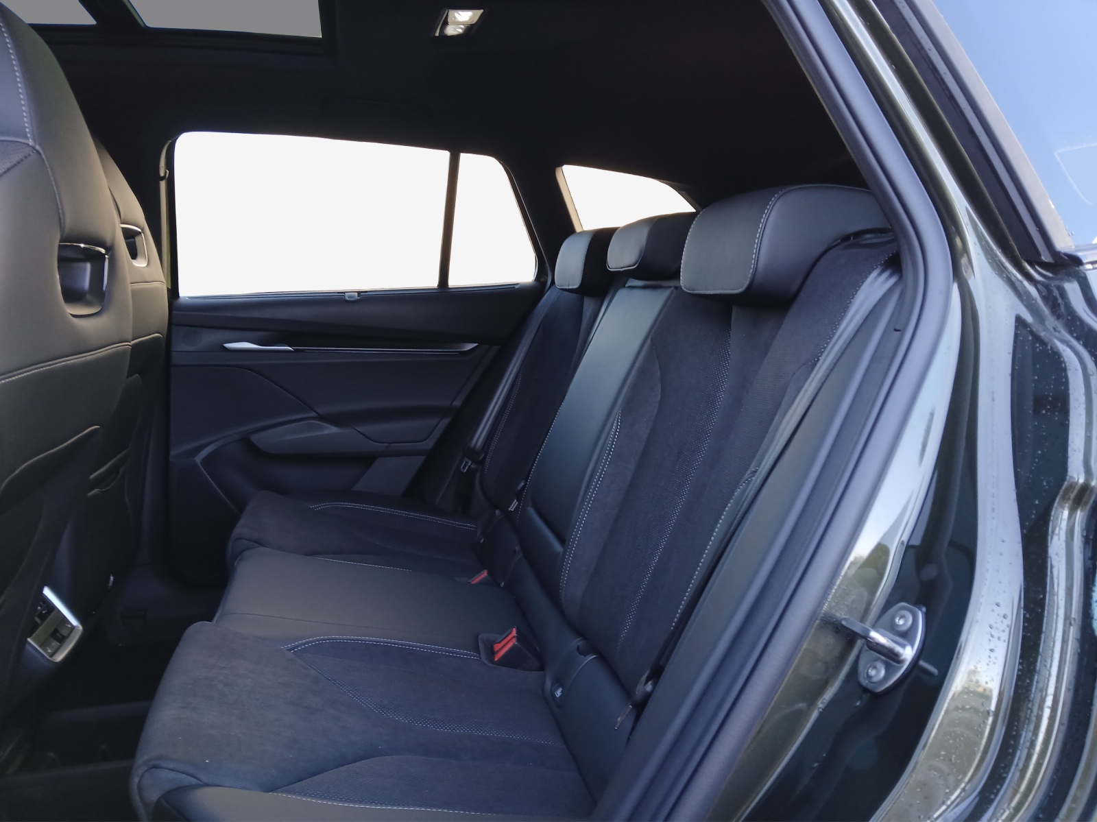 SKODA Enyaq 85x Sportline 4x4-image-11