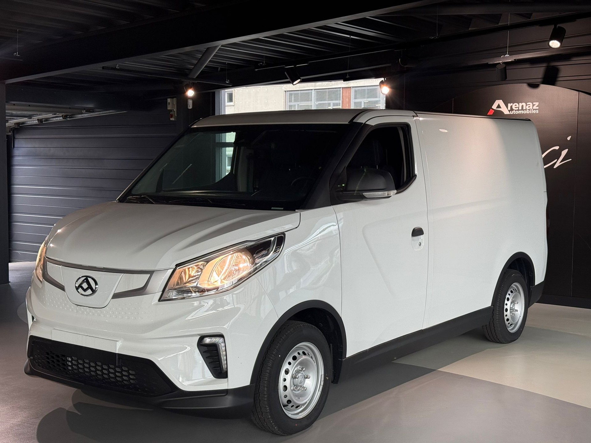 MAXUS eDELIVER 3 Kastenaufbau L1H1 50kWh
