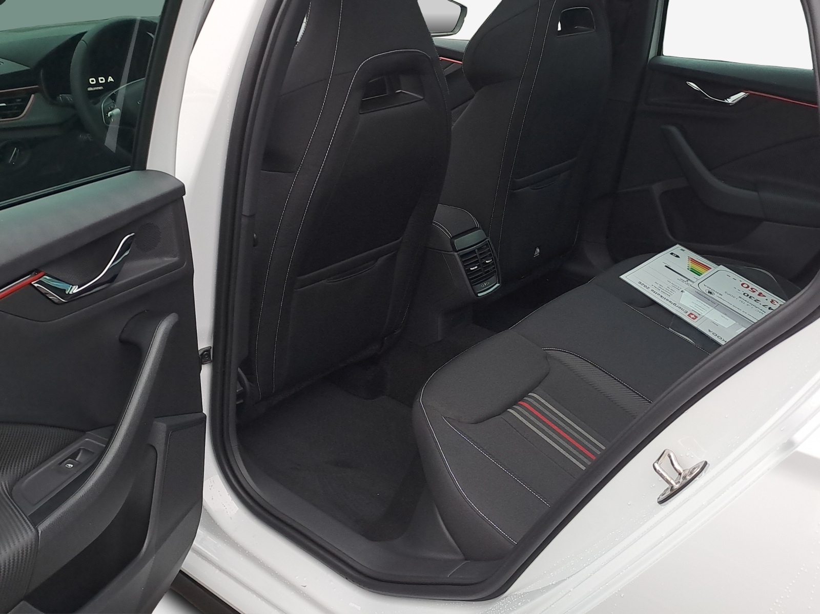 SKODA Scala 1.5 TSI Monte Carlo DSG-image-11