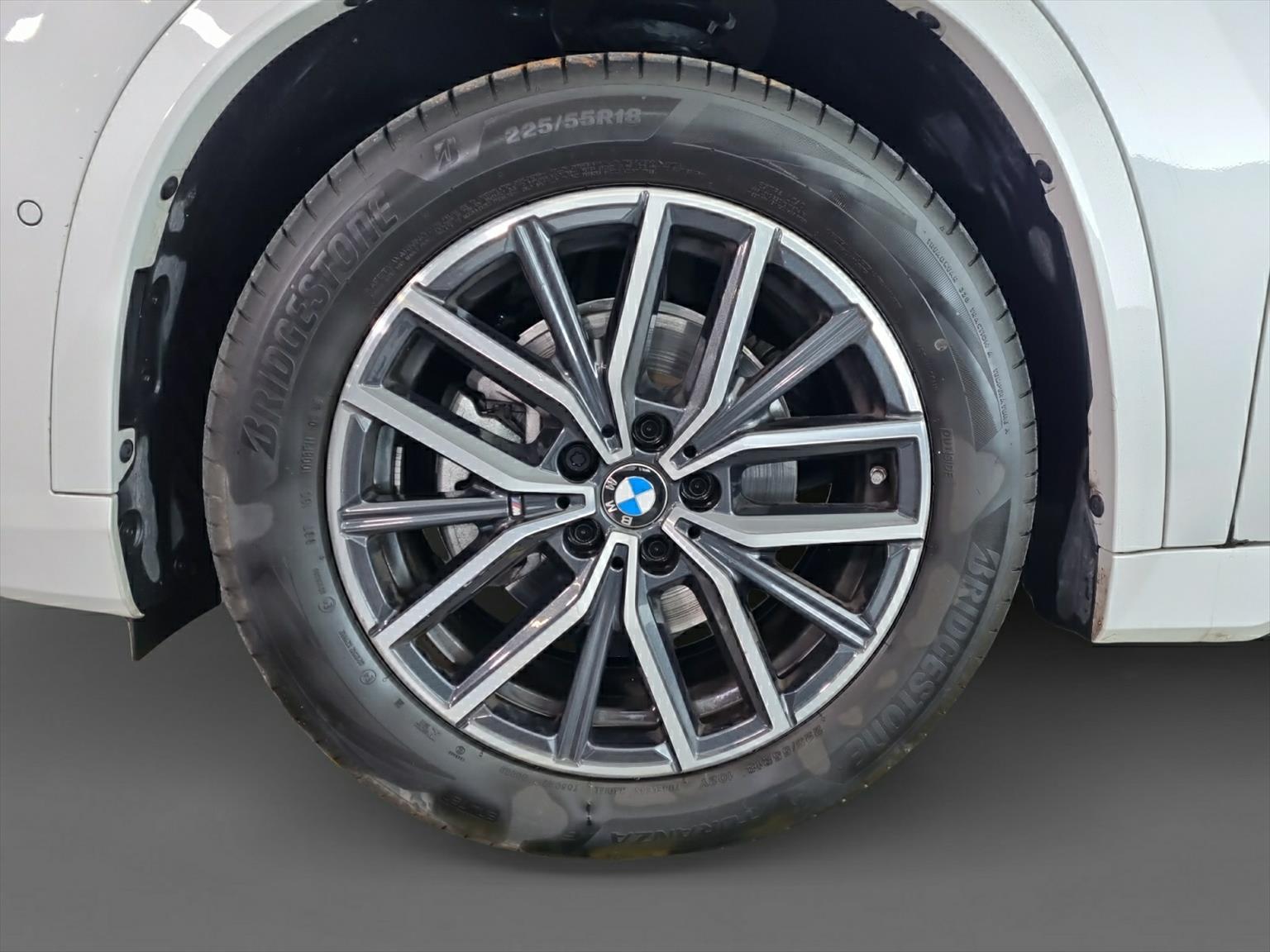 BMW X1 xDrive 20d 48V M Sport Hybrid-image-14