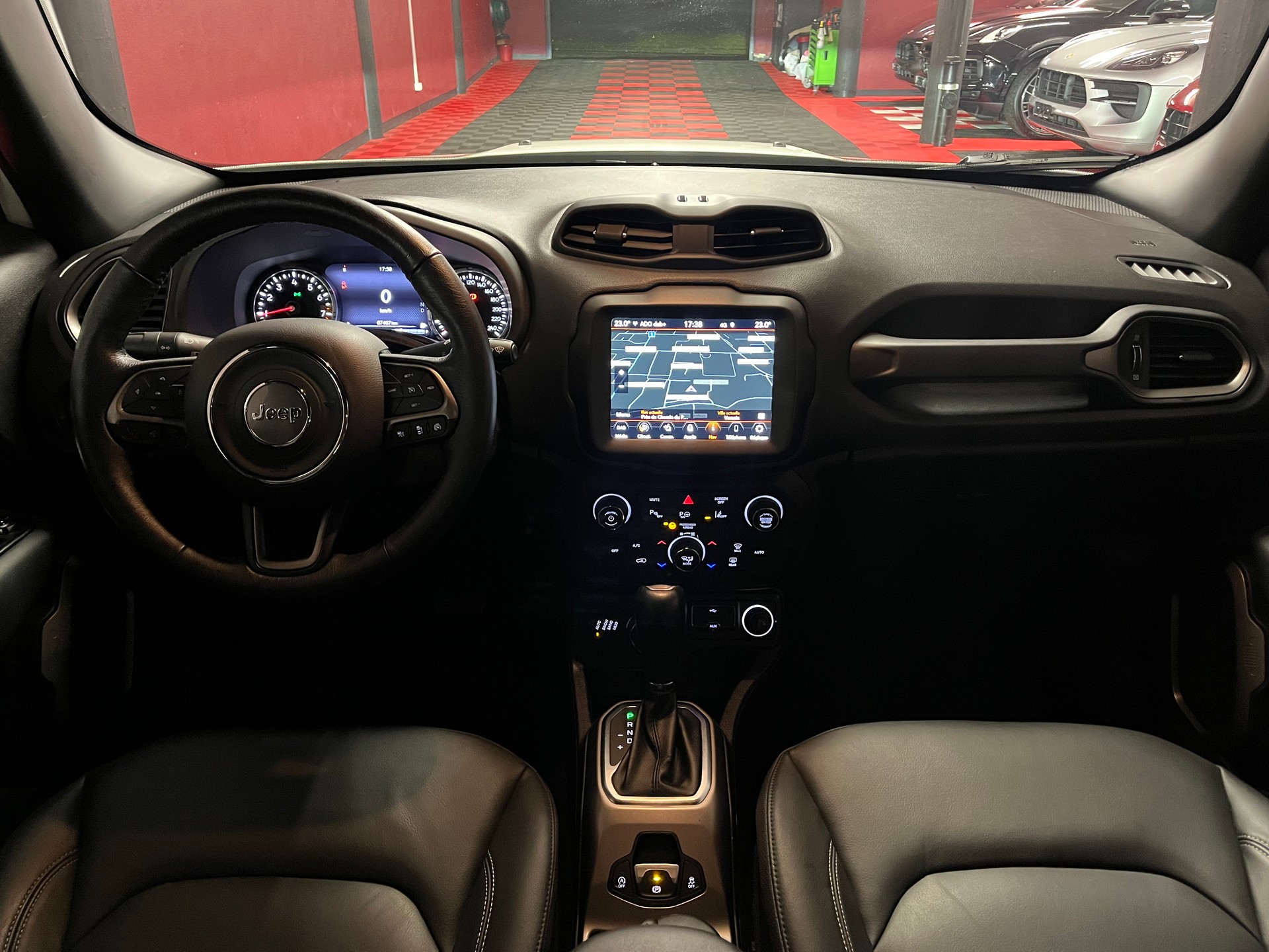 JEEP Renegade 1.3 Turbo S AWD-image-14