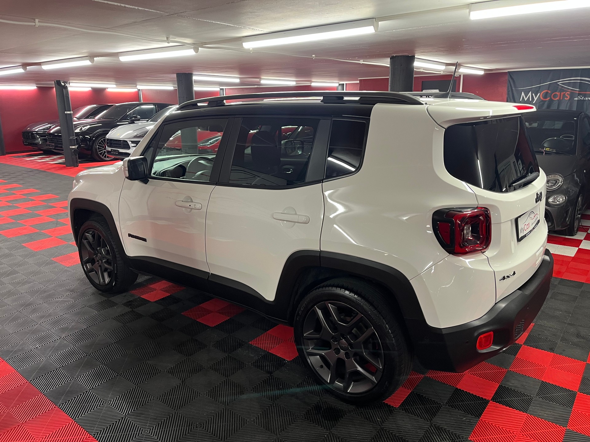 JEEP Renegade 1.3 Turbo S AWD-image-9