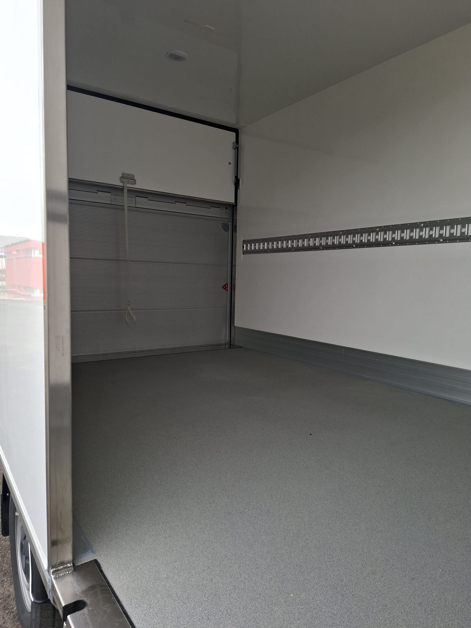 MERCEDES-BENZ Sprinter 315 CDI Standard 9G-TRONIC-image-12