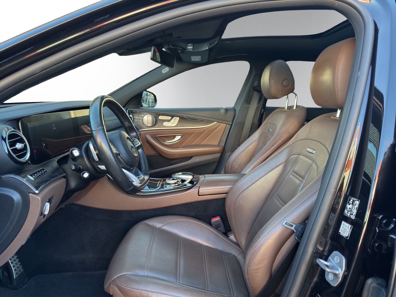 MERCEDES-BENZ E 43 AMG 4 Matic-image-10