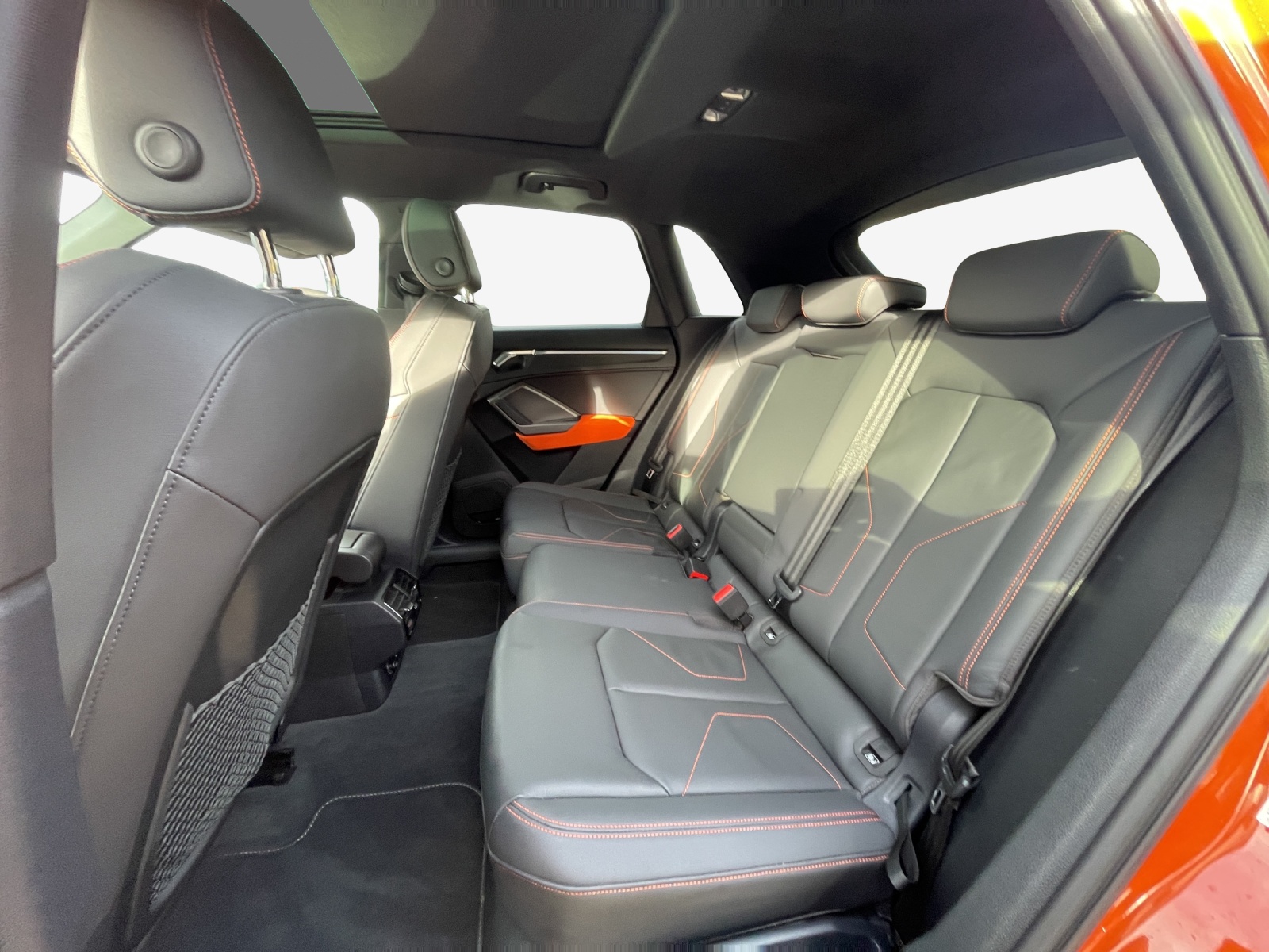 AUDI Q3 45 TFSI S line quattro S-tronic-image-11