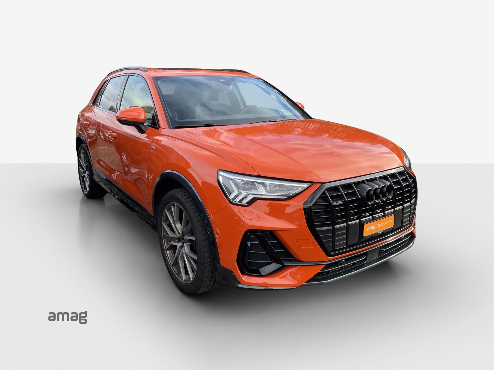 AUDI Q3 45 TFSI S line quattro S-tronic-image-5