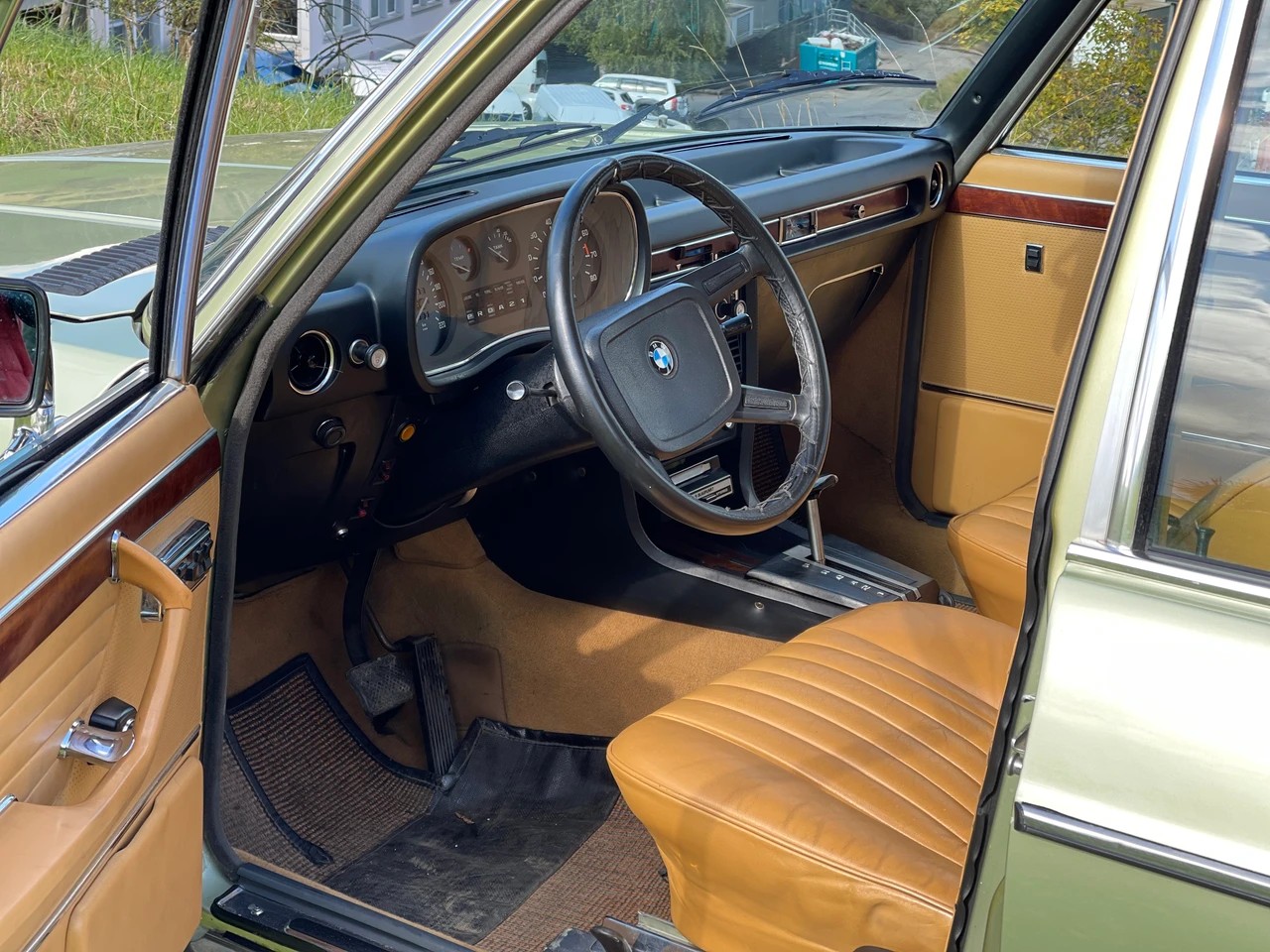 BMW 3,3LA-image-6
