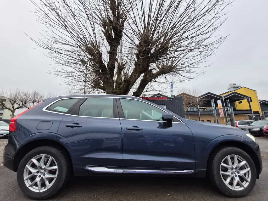 VOLVO XC60 B4 Diesel Mild Hybrid AWD Inscription Geartronic-image-6