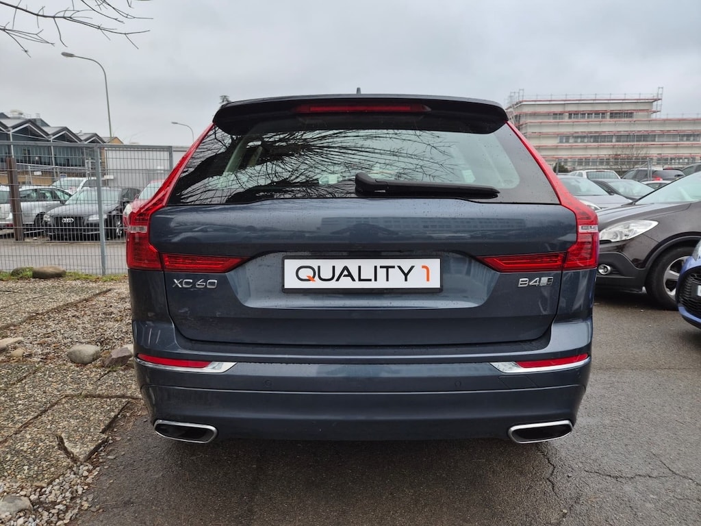 VOLVO XC60 B4 Diesel Mild Hybrid AWD Inscription Geartronic-image-4