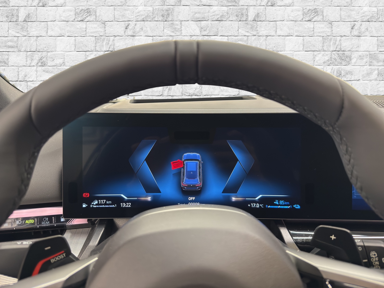 BMW 550e xDrive Touring M Sport Steptronic-image-13