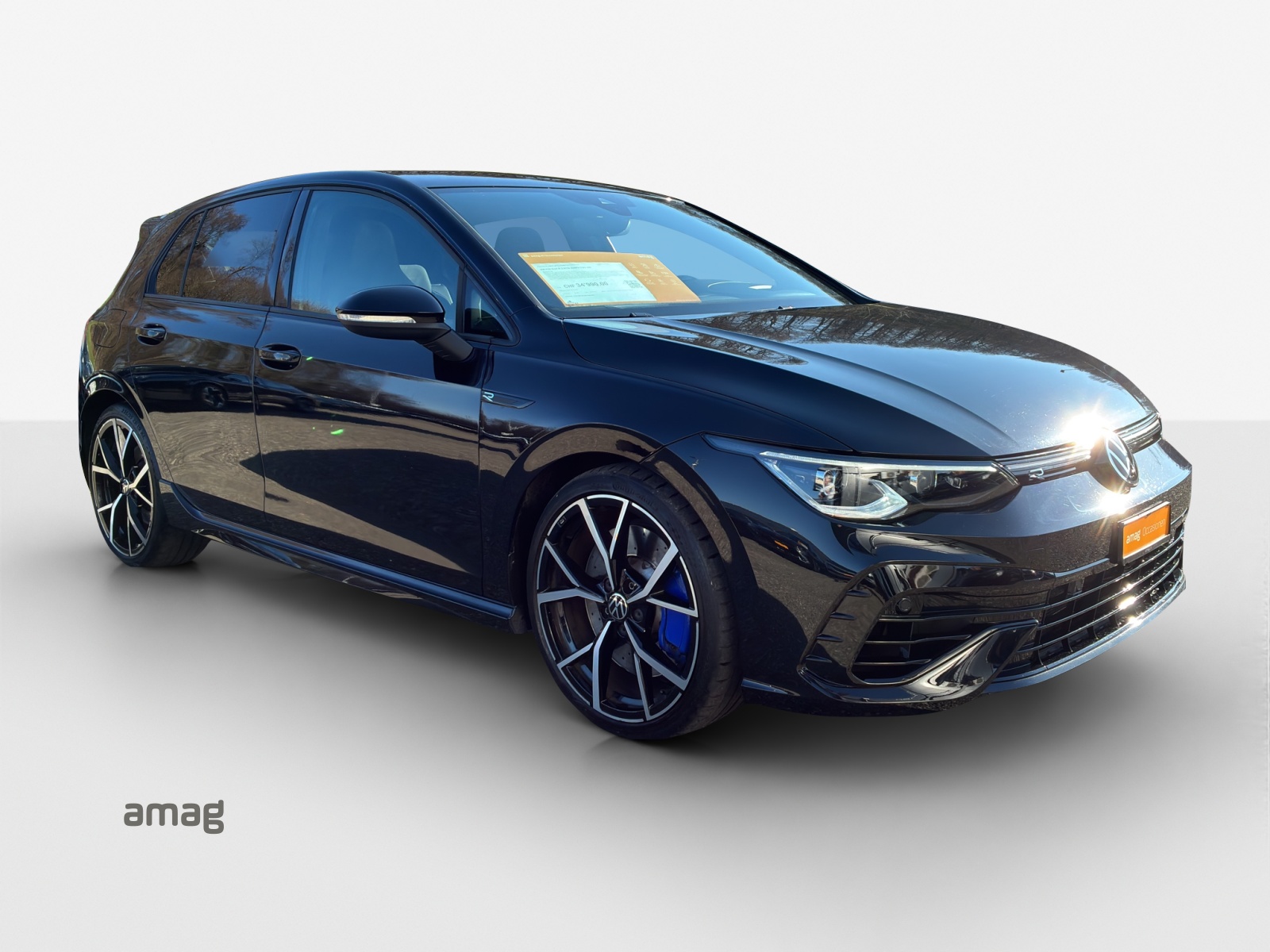 VW Golf 2.0 TSI R DSG 4Motion-image-1