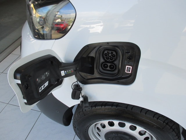 TOYOTA Proace EV 75kWh Medium Advanced-image-5