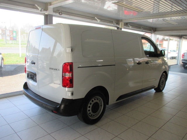TOYOTA Proace EV 75kWh Medium Advanced-image-1