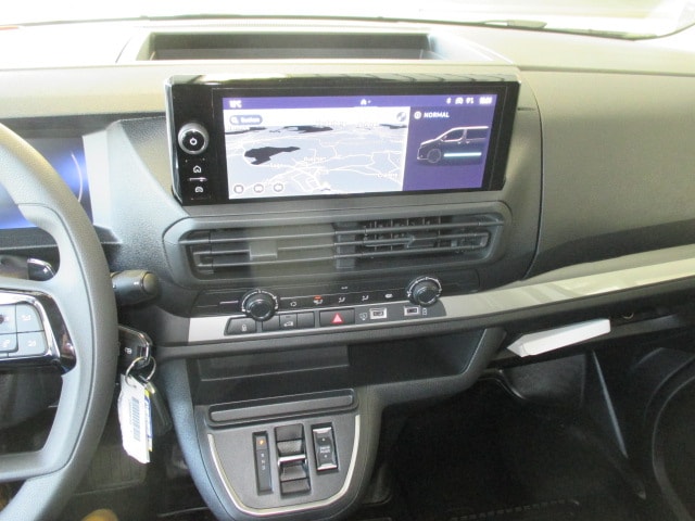 TOYOTA Proace EV 75kWh Medium Advanced-image-10