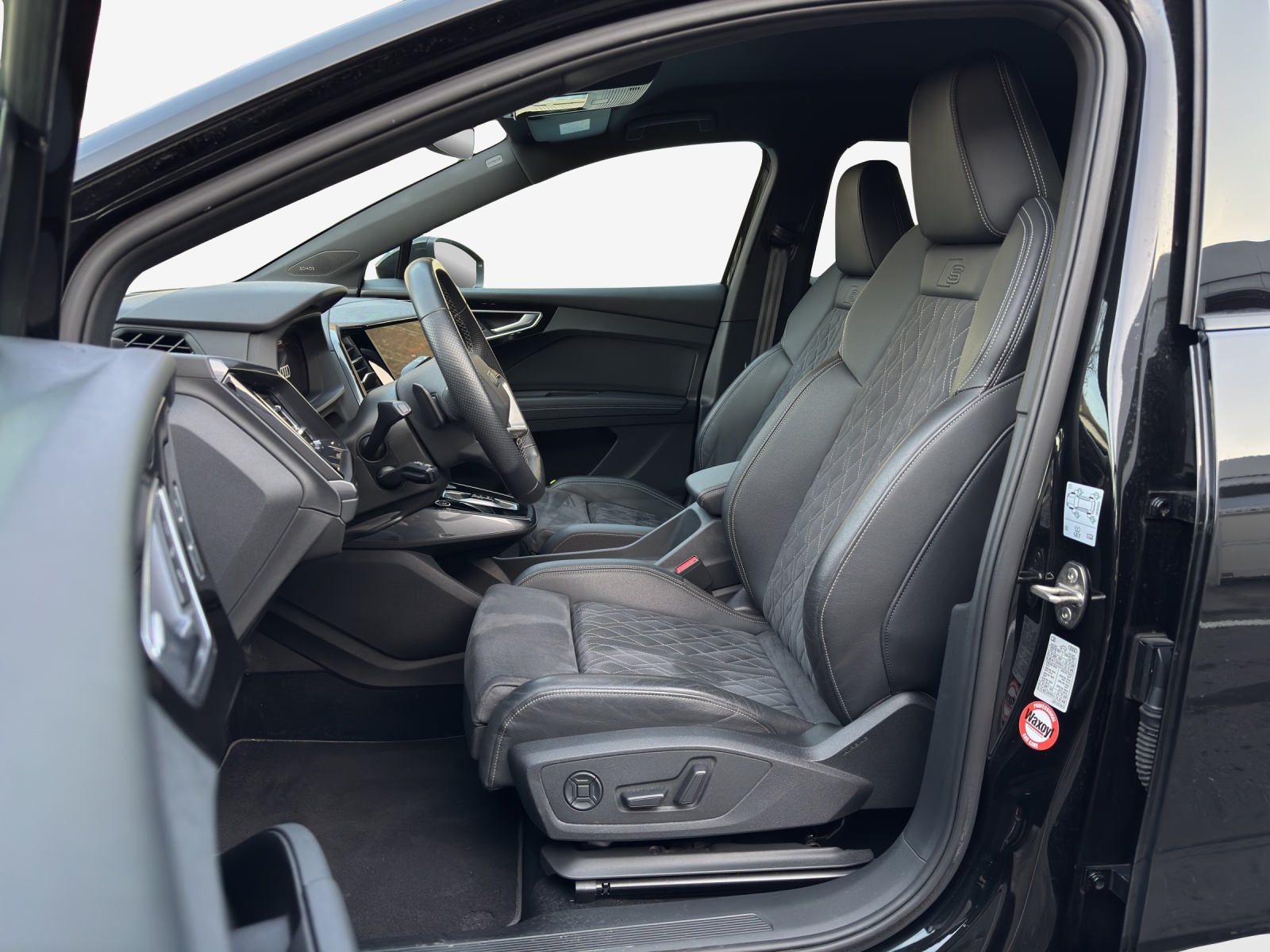 AUDI Q4 Sportback e-tron 50 quattro-image-7