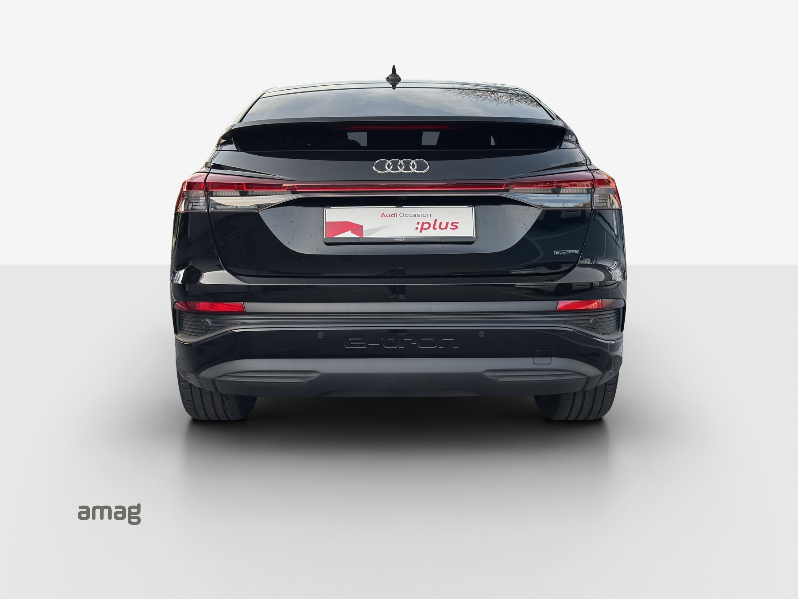AUDI Q4 Sportback e-tron 50 quattro-image-3
