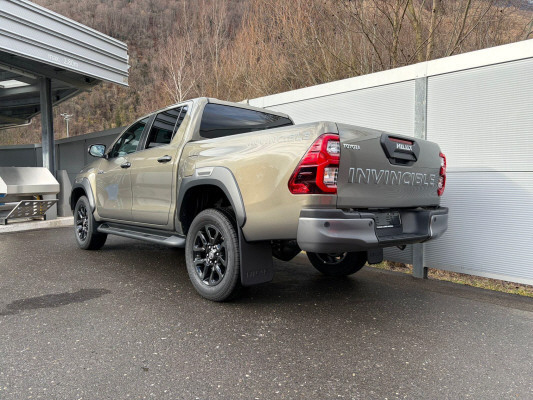 TOYOTA Hilux 2.8d MH Invi. DC4x4-image-3