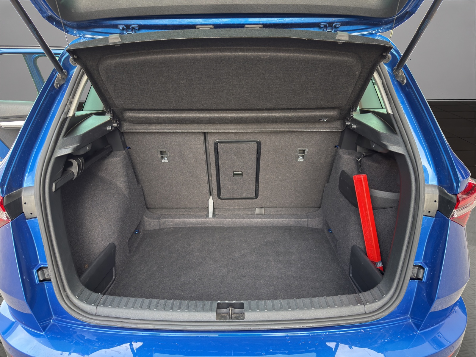 SKODA Karoq 1.5 TSI Selection DSG-image-18