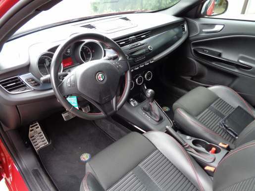 ALFA ROMEO Giulietta 1.4 TB MA 170 Exclusive TCT-showroom-element-2