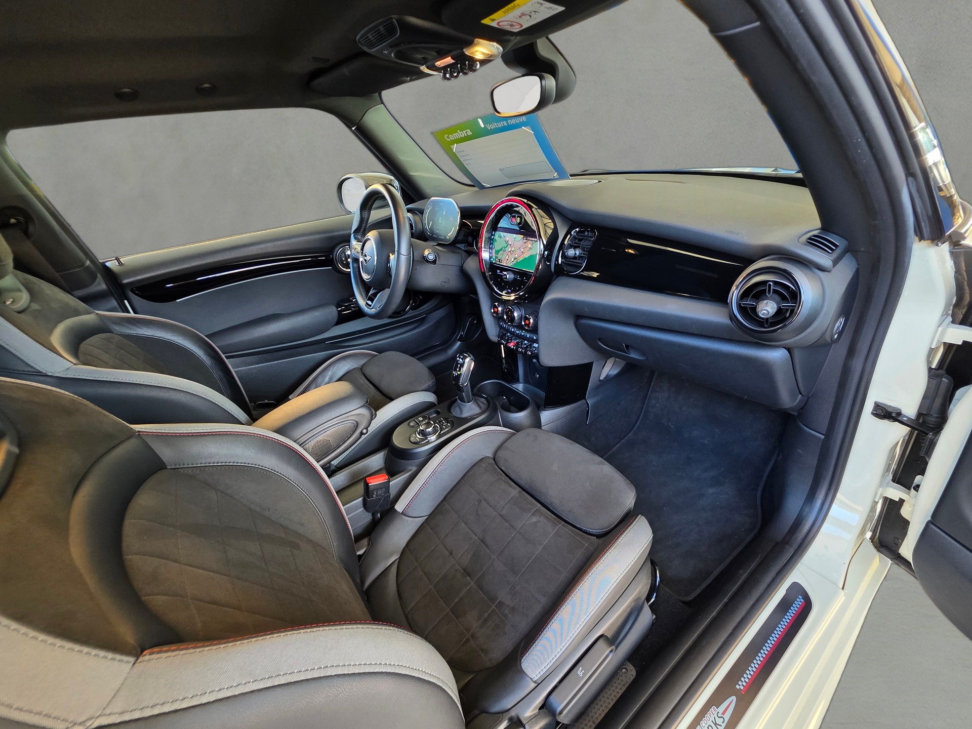 MINI Cooper John Cooper Works Steptronic-image-21
