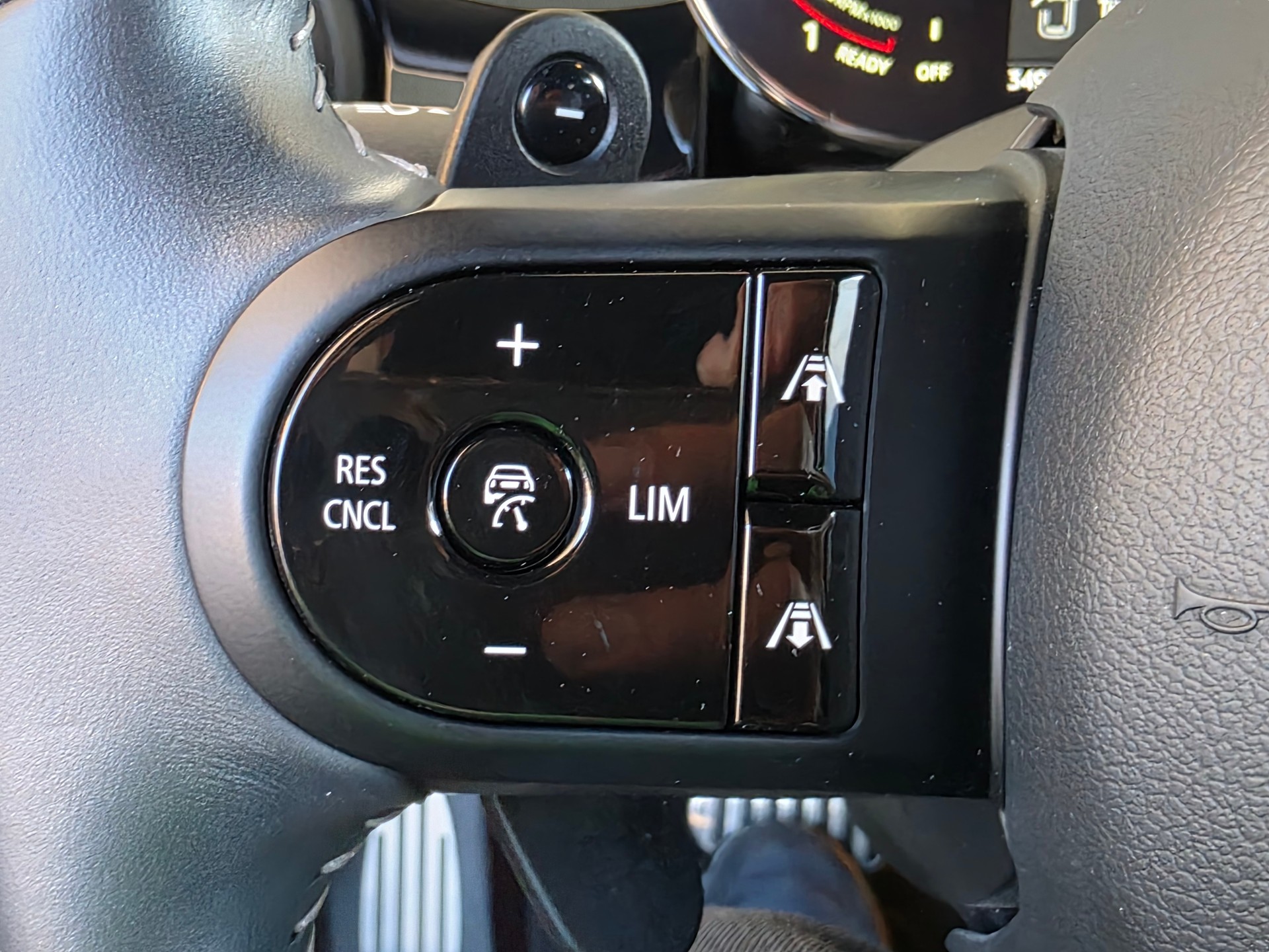 MINI Cooper John Cooper Works Steptronic-image-19
