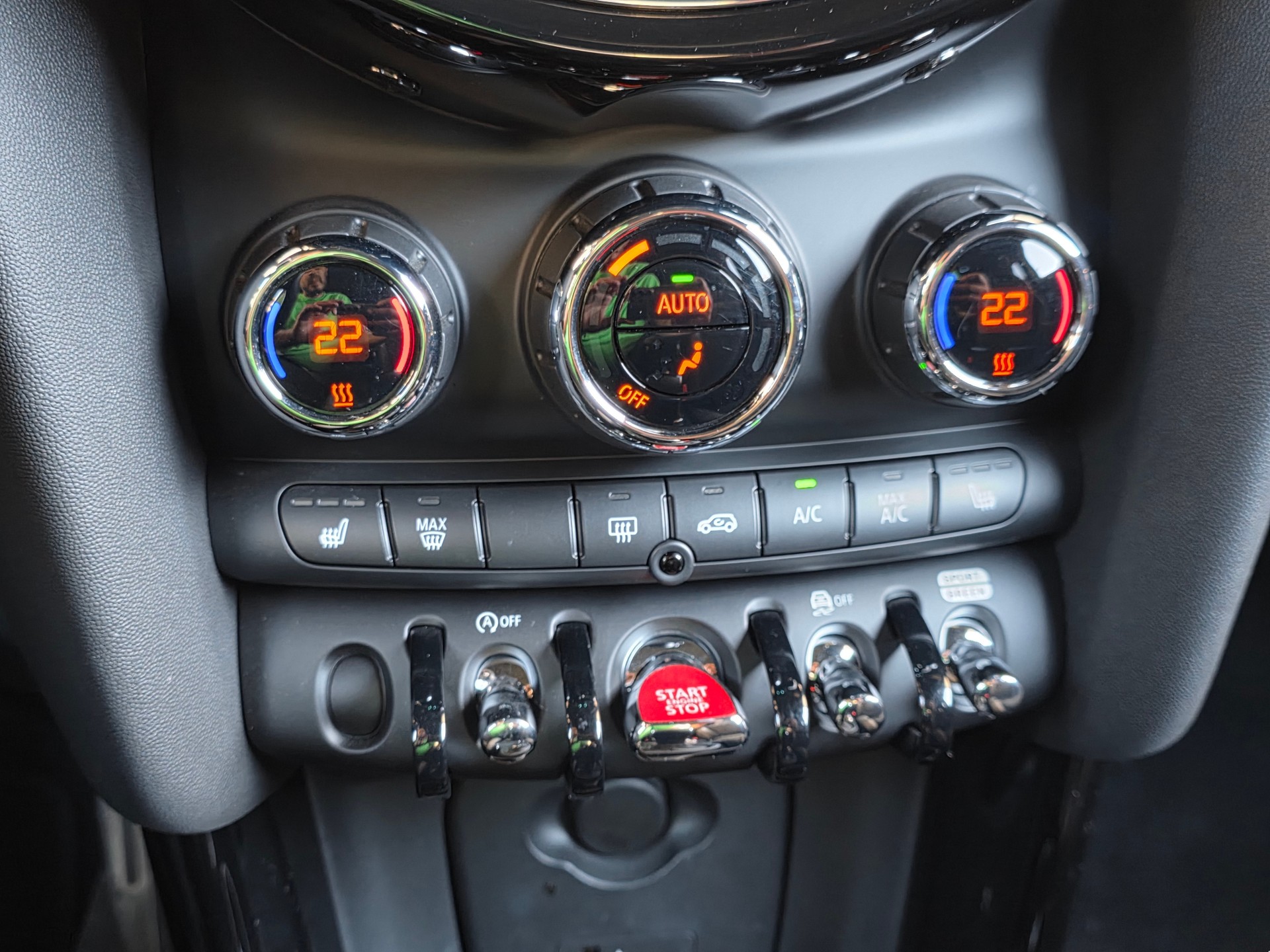 MINI Cooper John Cooper Works Steptronic-image-17