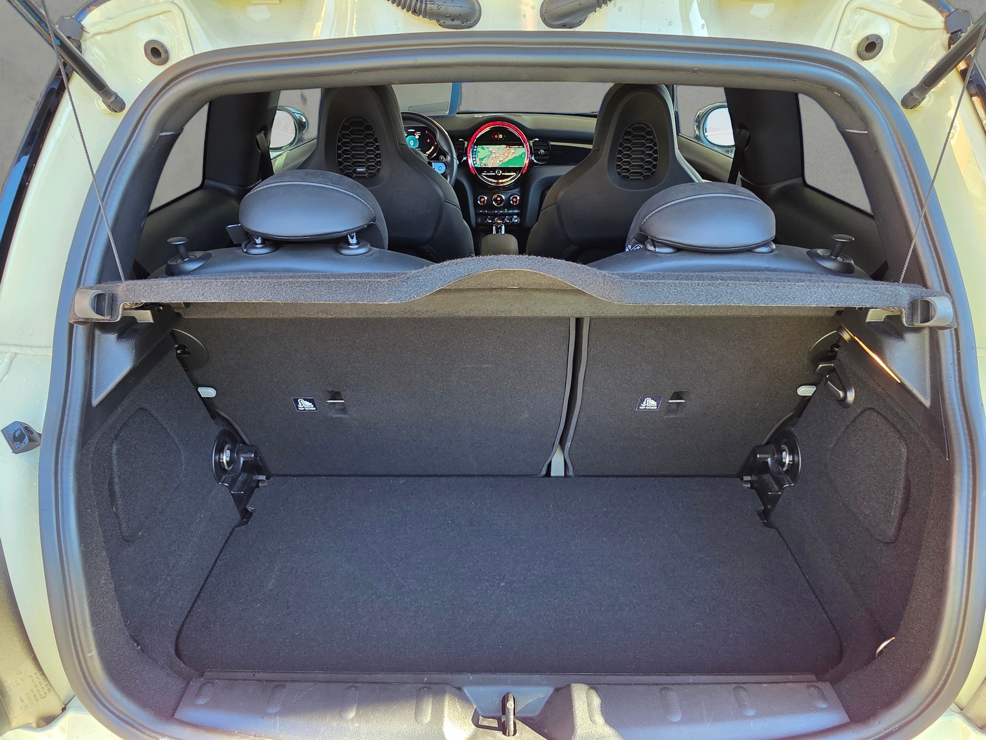 MINI Cooper John Cooper Works Steptronic-image-25