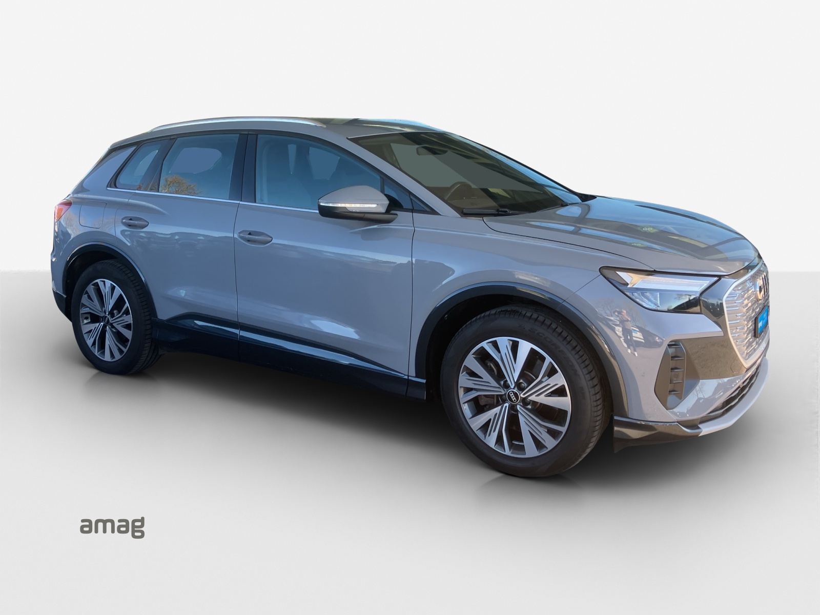 AUDI Q4 e-tron 50 quattro-image-5
