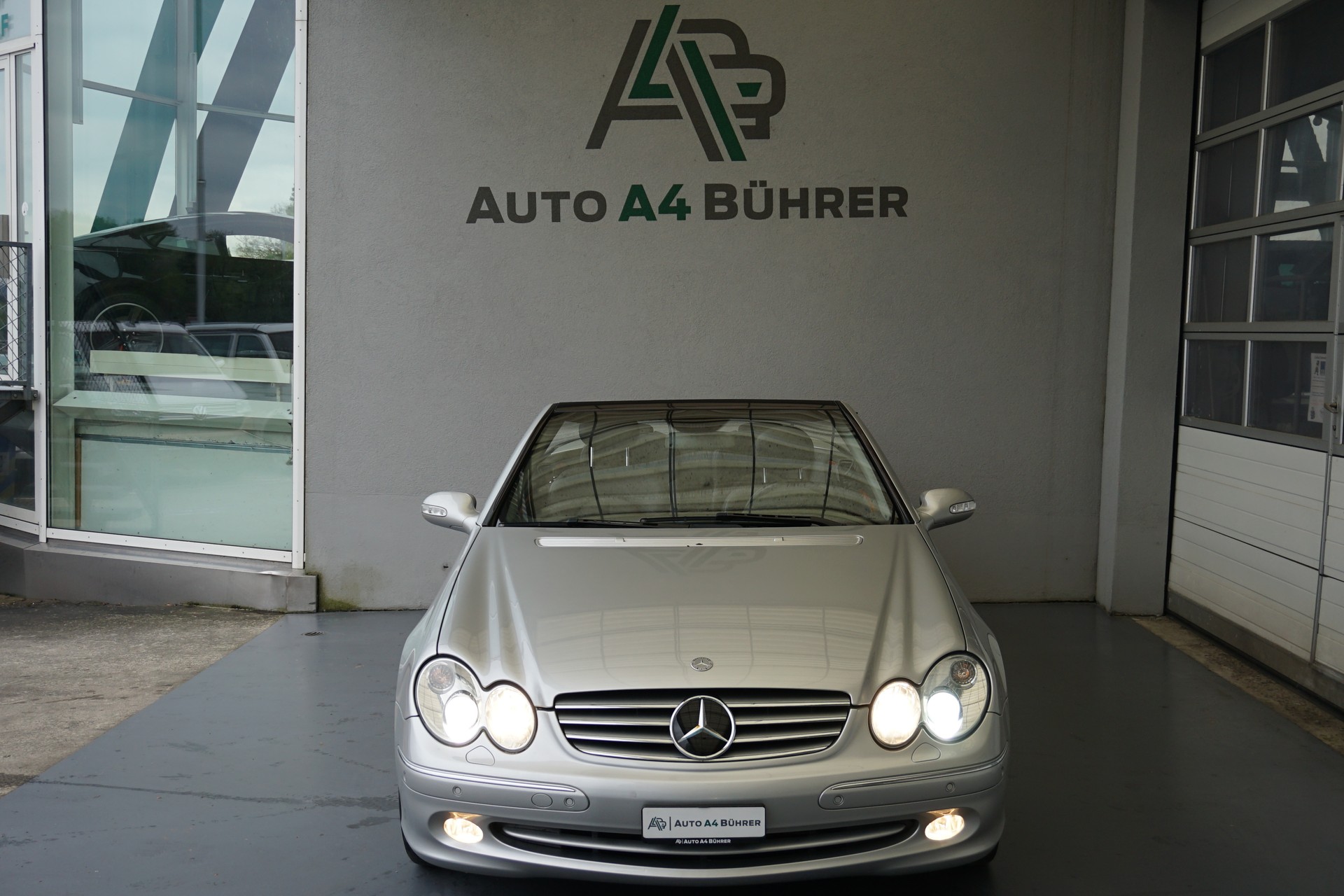 MERCEDES-BENZ CLK 500 Elégance 306 PS Cabriolet mit dem genialen 5,0i V8 Motor und Top-Ausstattung sogar mit Abstandsregeltempomat!!-image-17