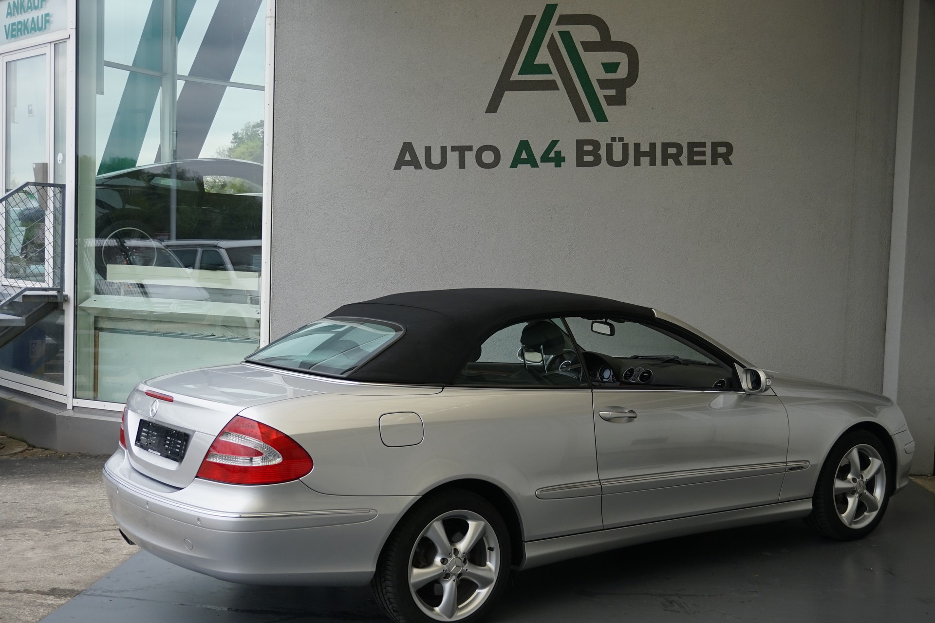 MERCEDES-BENZ CLK 500 Elégance 306 PS Cabriolet mit dem genialen 5,0i V8 Motor und Top-Ausstattung sogar mit Abstandsregeltempomat!!-image-15