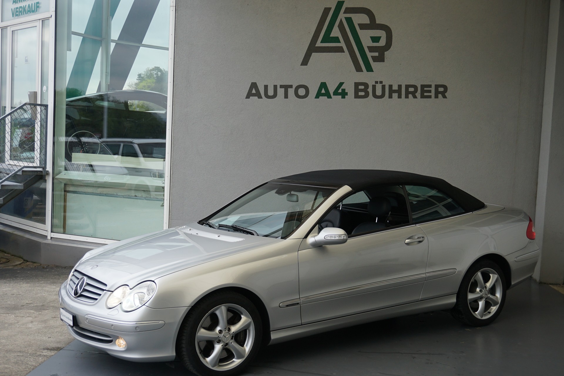 MERCEDES-BENZ CLK 500 Elégance 306 PS Cabriolet mit dem genialen 5,0i V8 Motor und Top-Ausstattung sogar mit Abstandsregeltempomat!!-image-6