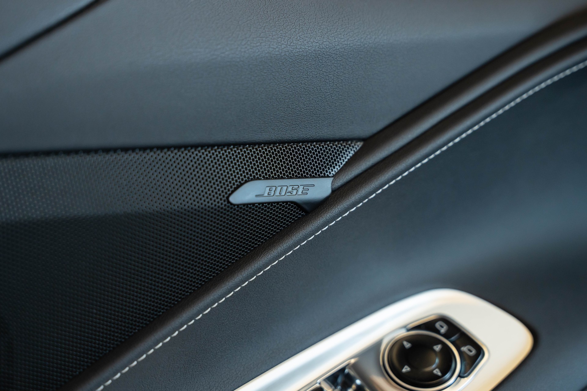 CHEVROLET Corvette Stingray Z06-image-24