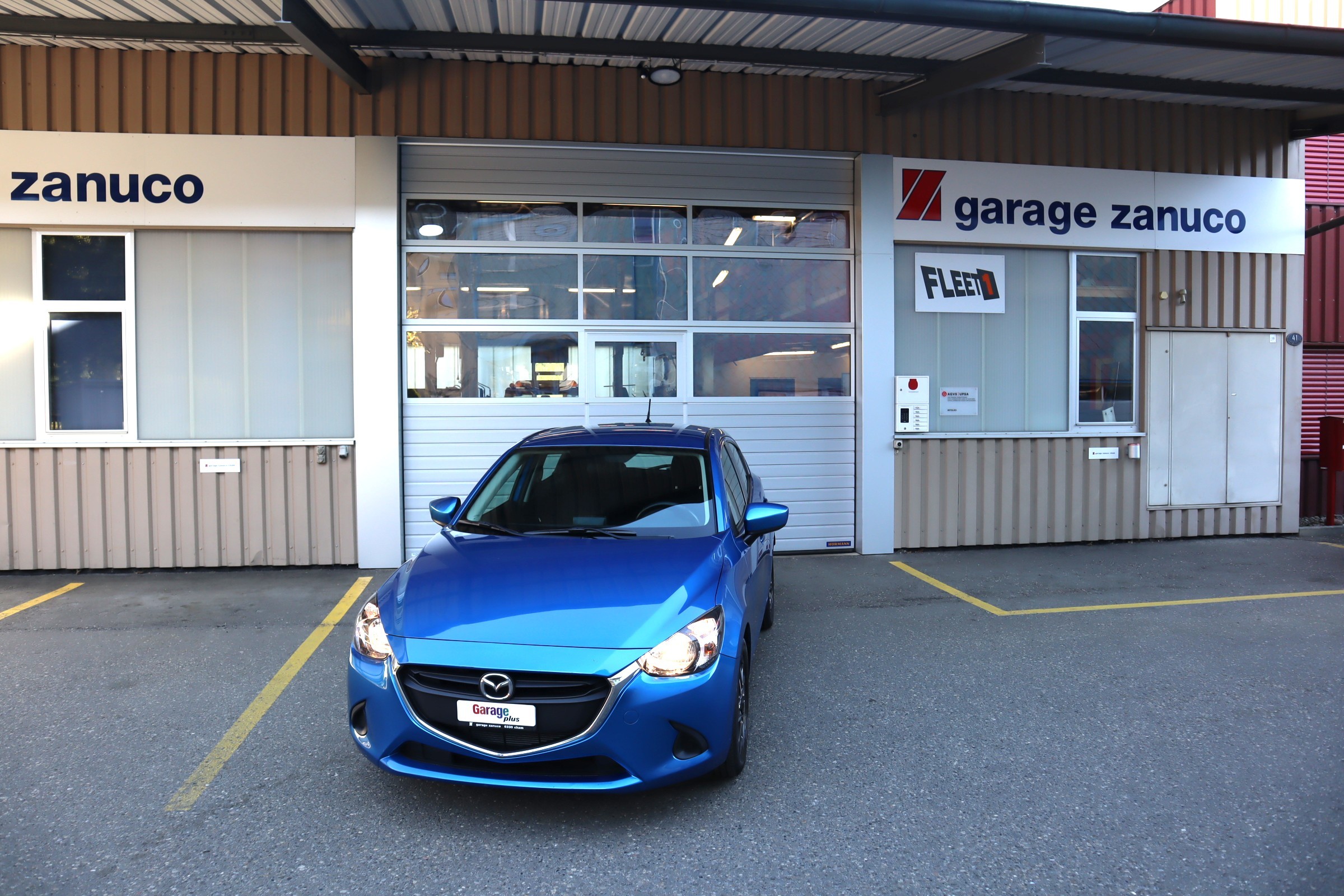 Car photo