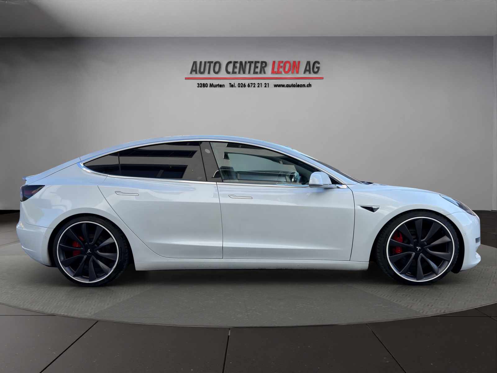 TESLA Model 3 Performance Dual Motor AWD-image-5