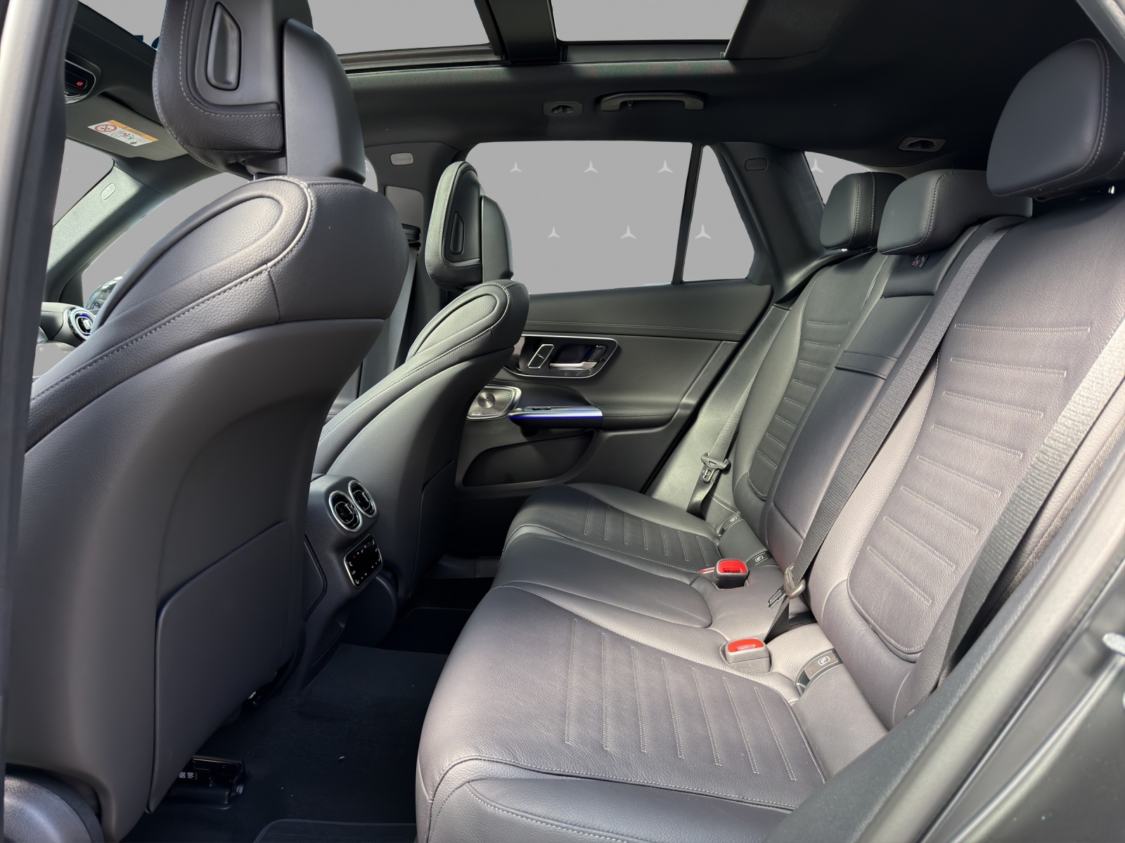 MERCEDES-BENZ GLC 220 d 4Matic 9G-Tronic-image-13