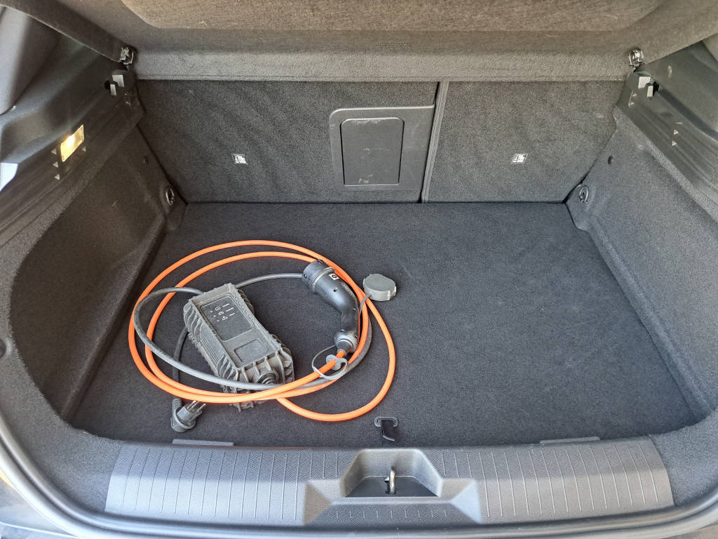 OPEL Astra 1.6 T PHEV 180cv Swiss Premium-image-10