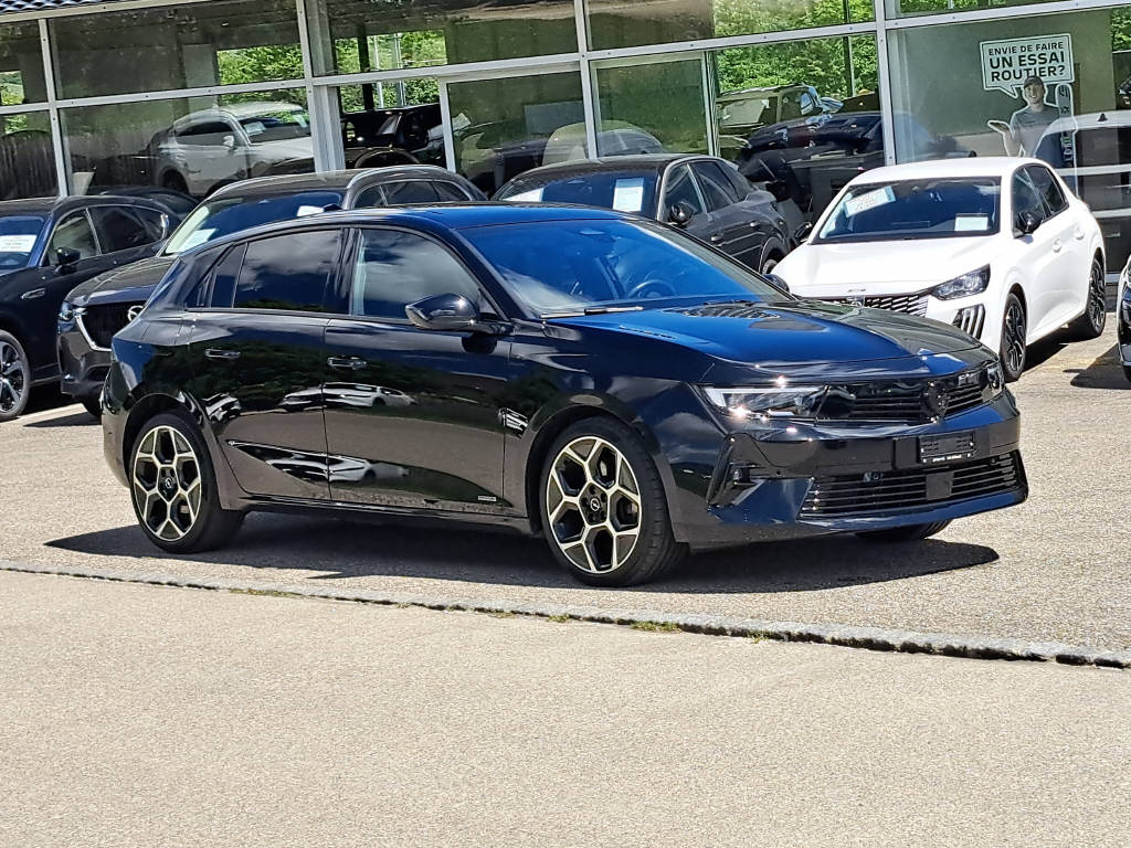 OPEL Astra 1.6 T PHEV 180cv Swiss Premium-showroom-element-3