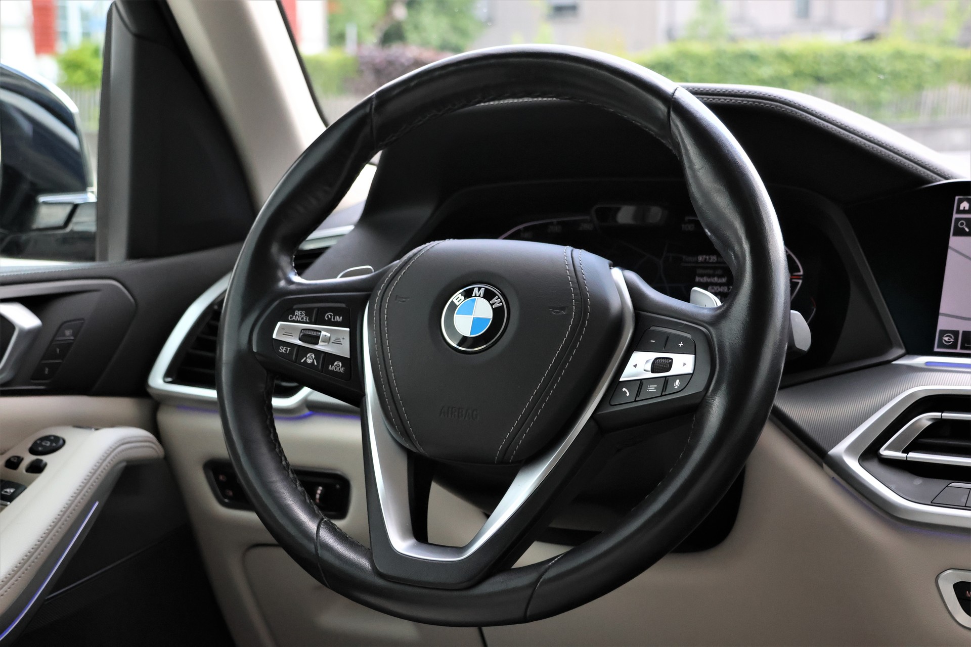 BMW X5 xDrive 48V 40d xLine Steptronic-image-13