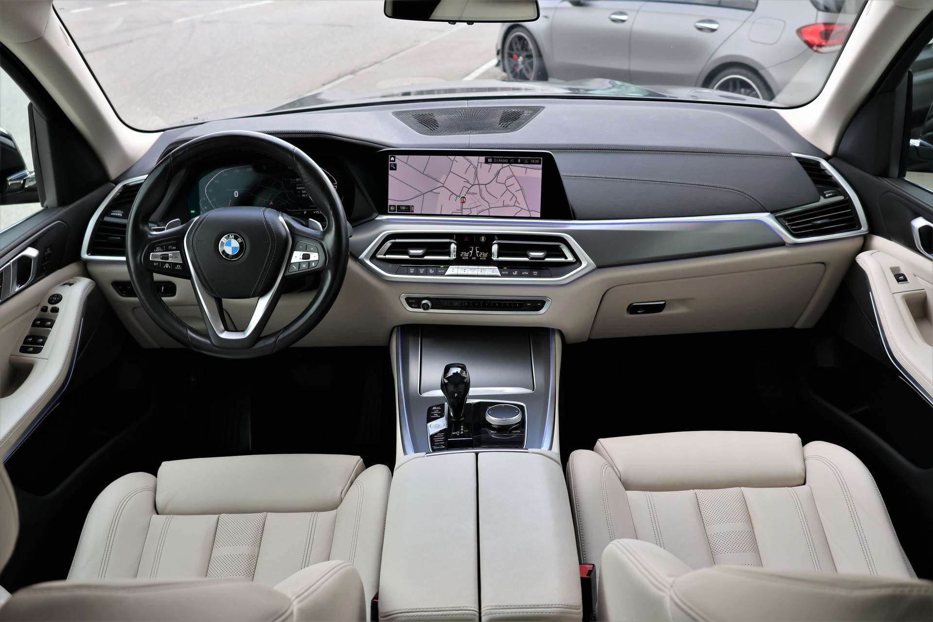 BMW X5 xDrive 48V 40d xLine Steptronic-image-14