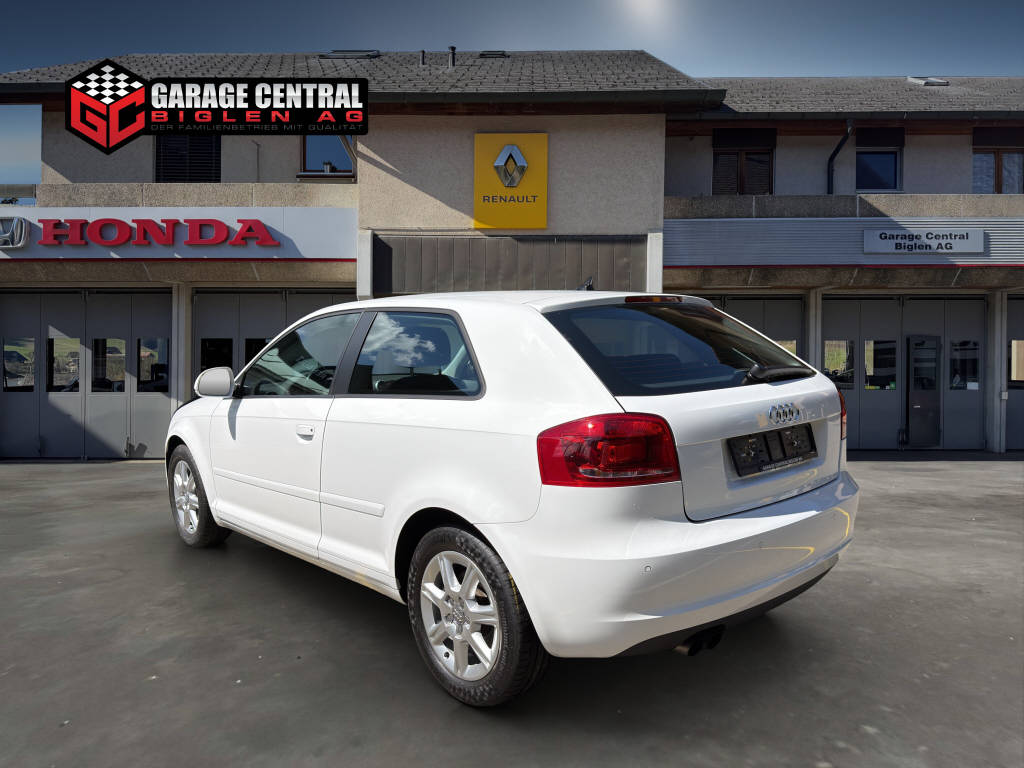 AUDI A3 1.8 T FSI Ambition quattro-showroom-element-3