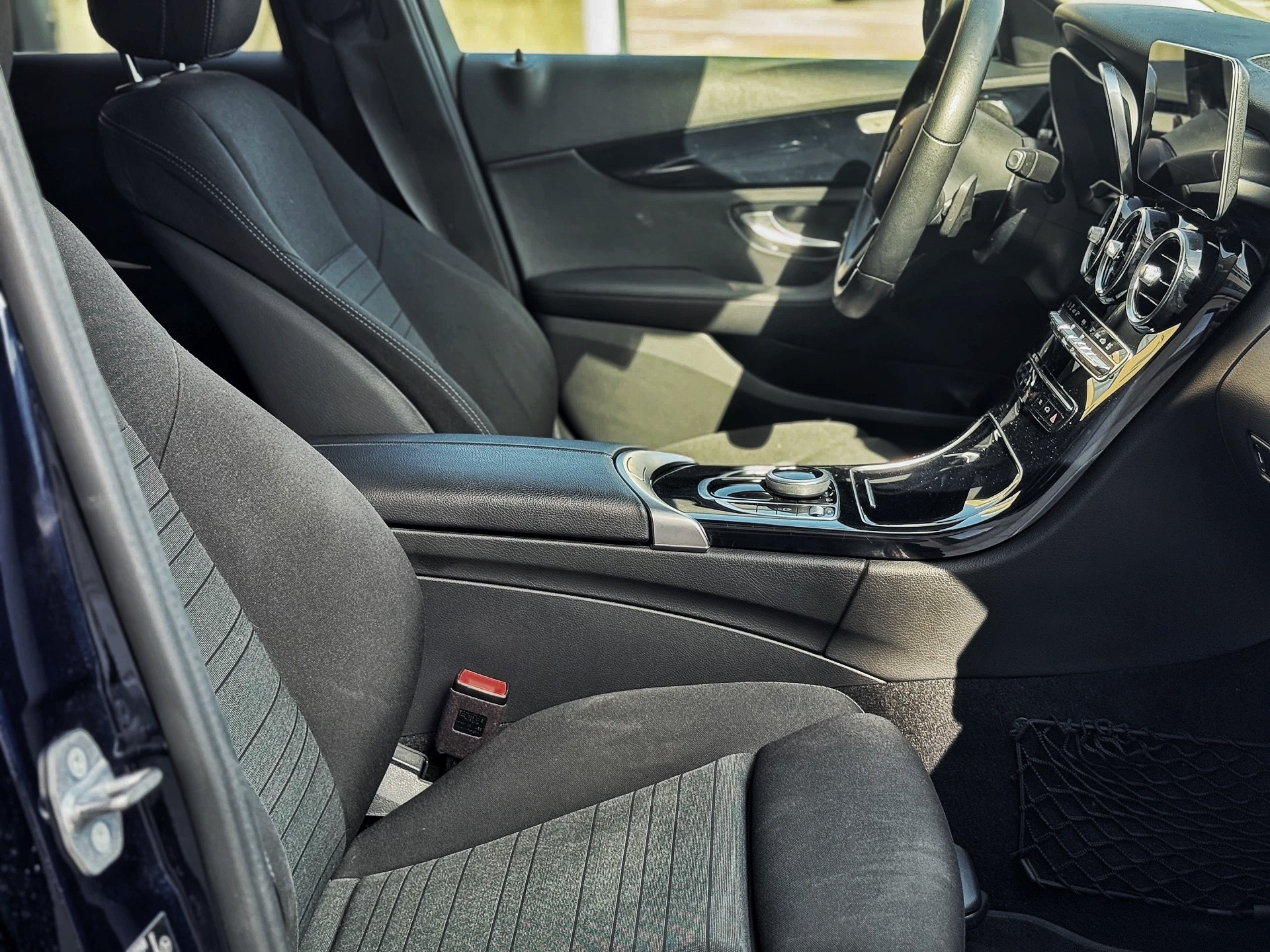 MERCEDES-BENZ C 220 d Swiss Star Avantgarde 4M 9G-Tronic-image-23
