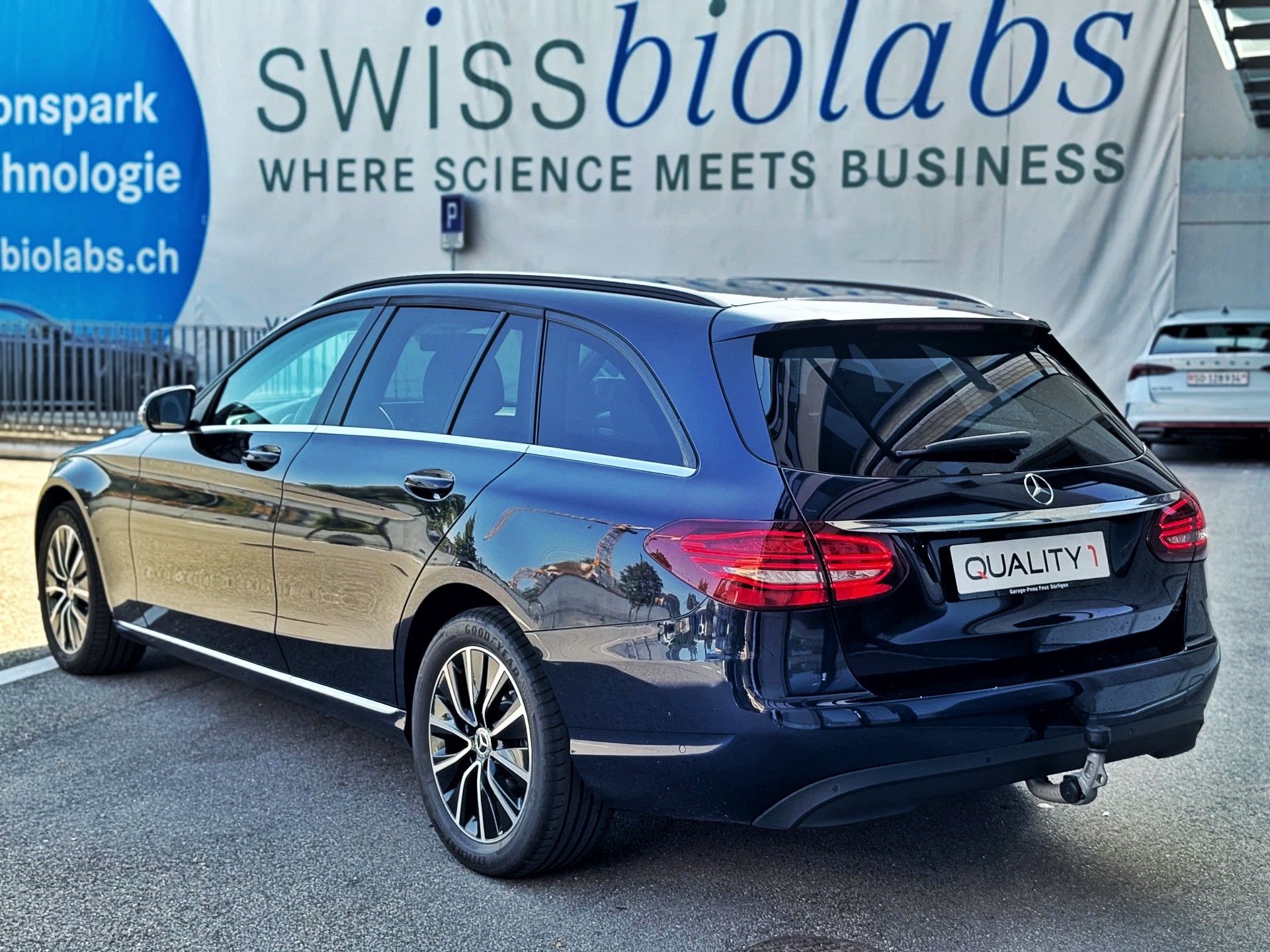MERCEDES-BENZ C 220 d Swiss Star Avantgarde 4M 9G-Tronic-showroom-element-2